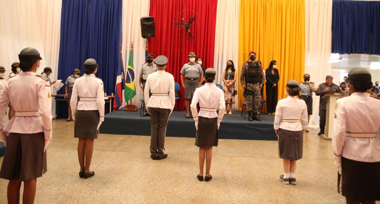 CMPM 7 realiza formatura para premiar alunos destaques de 2019 CMPM 7 realiza formatura para premiar alunos destaques de 2019