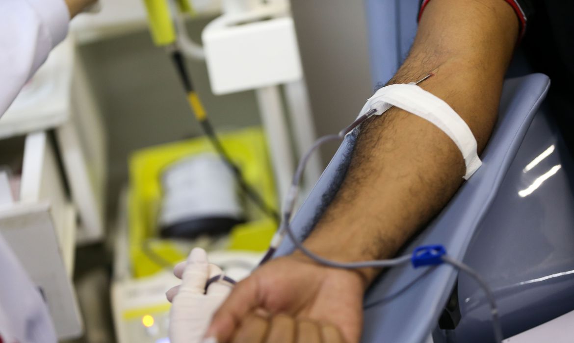 Pessoas que tiveram covid-19 podem doar sangue após 30 dias Pessoas que tiveram covid-19 podem doar sangue após 30 dias
