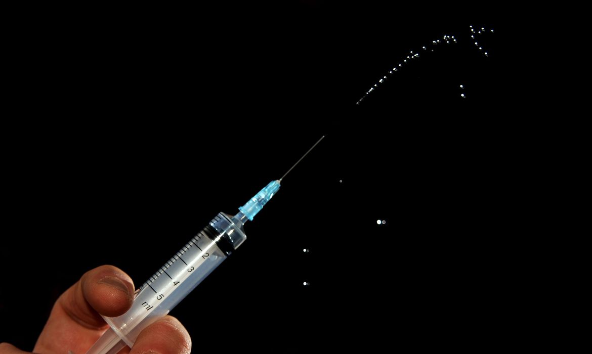 Anvisa recebe pedido para análise da vacina da Janssen-Cilag Anvisa recebe pedido para análise da vacina da Janssen-Cilag