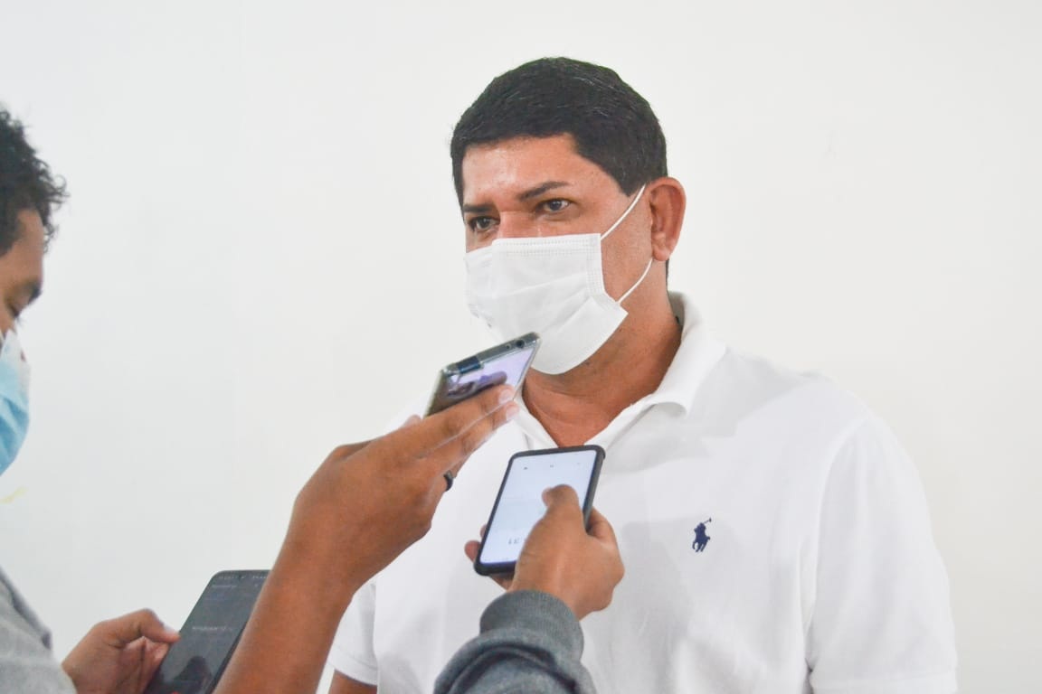 Com queda acentuada nas contaminações, Parintins flexibiliza toque de recolher e libera prática de esportes Com queda acentuada nas contaminações, Parintins flexibiliza toque de recolher e libera prática de esportes