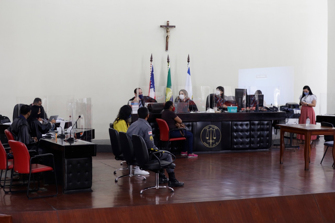 Tribunal do Júri condena a 25 anos de prisão mulher que matou a cunhada em 2018 Tribunal do Júri condena a 25 anos de prisão mulher que matou a cunhada em 2018
