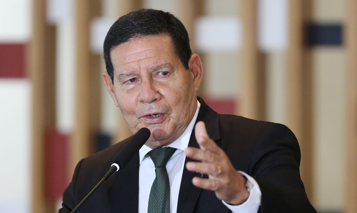 Mour&atilde;o diz que Brasil precisa reafirmar posi&ccedil;&atilde;o sobre Amaz&ocirc;nia