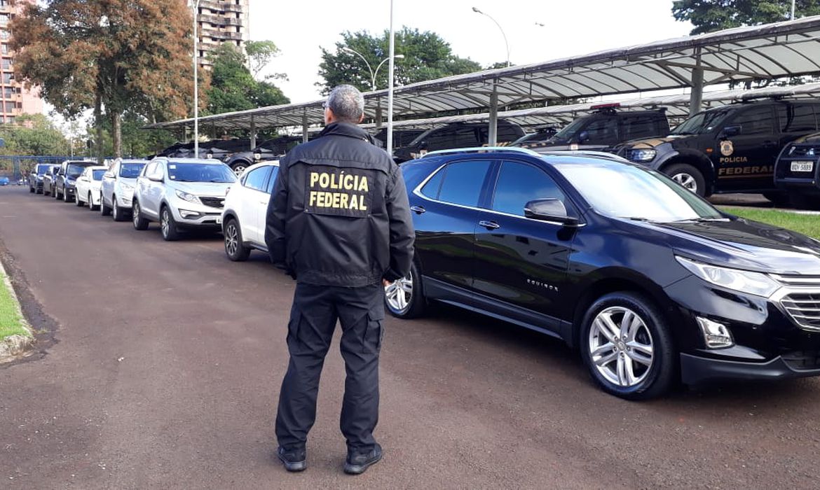 Pol&iacute;cia Federal faz opera&ccedil;&atilde;o contra fraudes no aux&iacute;lio emergencial