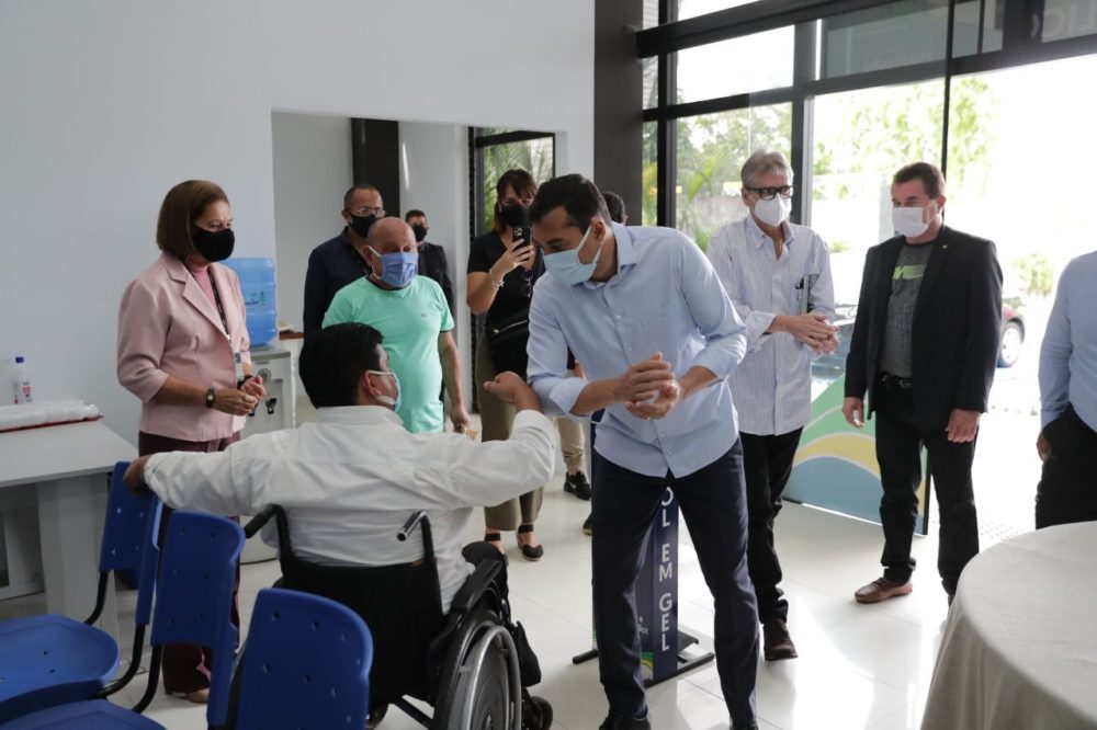 Wilson Lima anuncia retomada das obras do conjunto residencial Ozias Monteiro II Wilson Lima anuncia retomada das obras do conjunto residencial Ozias Monteiro II