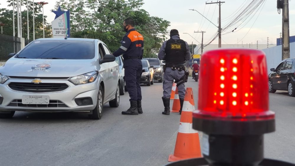 Detran-AM flagra 33 motoristas alcoolizados em operações Detran-AM flagra 33 motoristas alcoolizados em operações