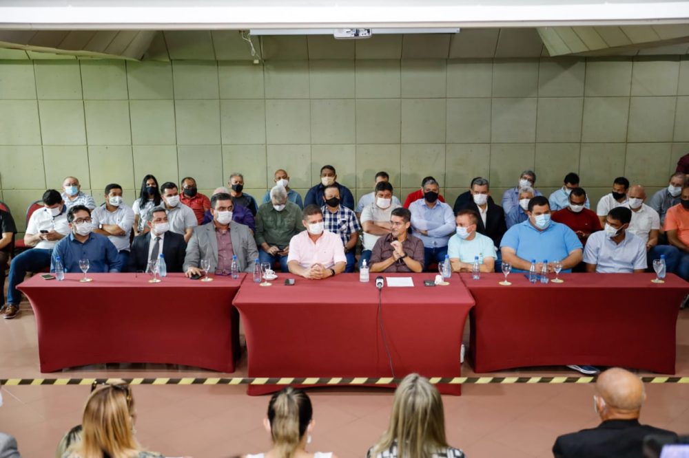 David Almeida anuncia mais secretários para Semcom, Semulsp, Semtepi e Semacc; veja os nomes. Foto: Divulgação David Almeida anuncia mais secretários para Semcom, Semulsp, Semtepi e Semacc; veja os nomes. Foto: DivulgaçãoDavid Almeida anuncia mais secretários para Semcom, Semulsp, Semtepi e Semacc; veja os nomes. Foto: Divulgação