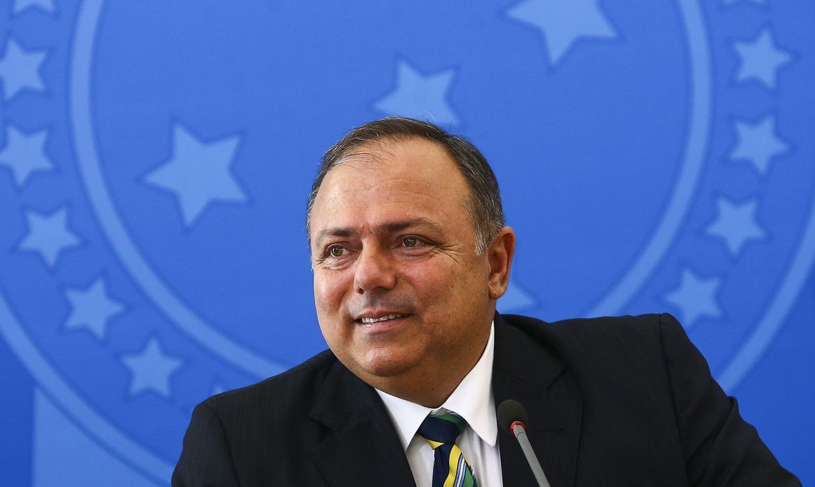 Ministro da Saúde detalha plano de vacinação a senadores Ministro da Saúde detalha plano de vacinação a senadores