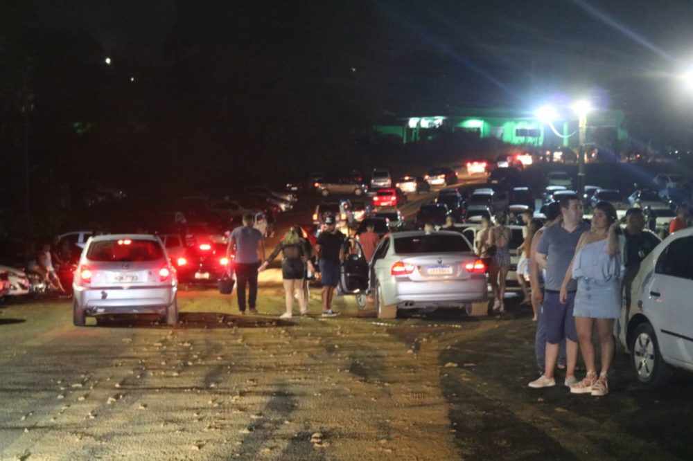 6 eventos com aglomerações e risco de proliferação da Covid-19 são fechados em 24h 6 eventos com aglomerações e risco de proliferação da Covid-19 são fechados em 24h