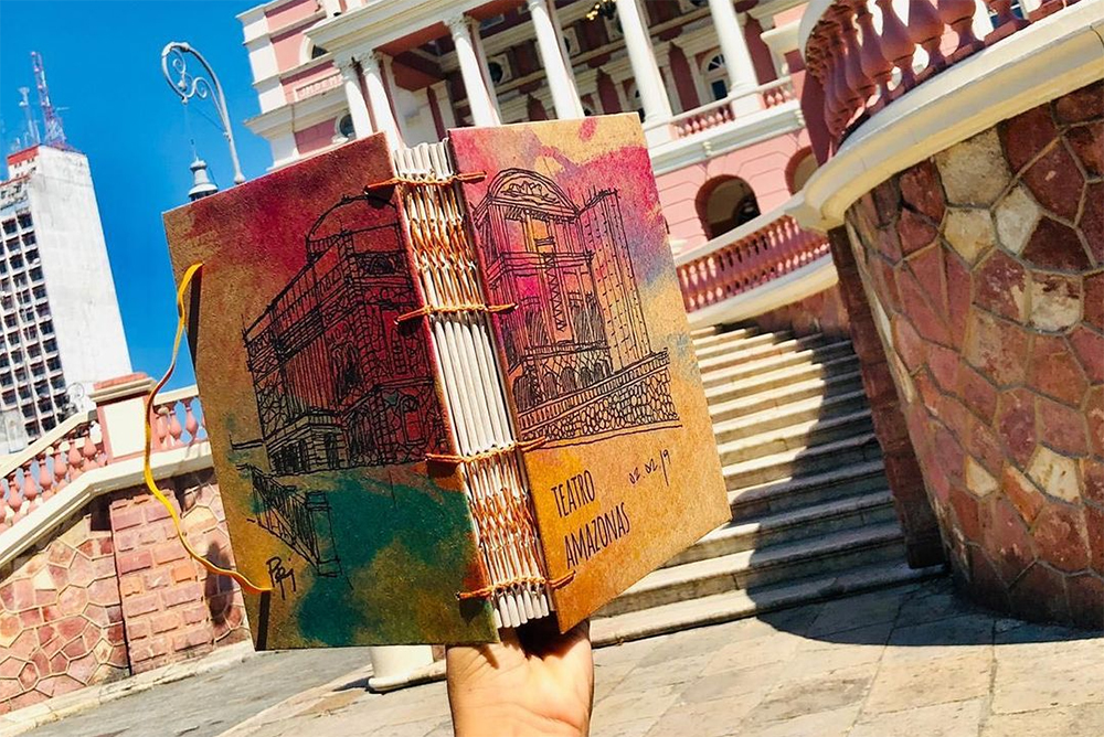Est&eacute;tica r&uacute;stica e influ&ecirc;ncia regional nos cadernos artesanais da DCrafts