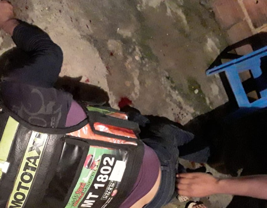 Mototaxista é executado na comunidade Santa Inês; ele tentou correr, mas foi morto a tiros Mototaxista é executado na comunidade Santa Inês; ele tentou correr, mas foi morto a tiros