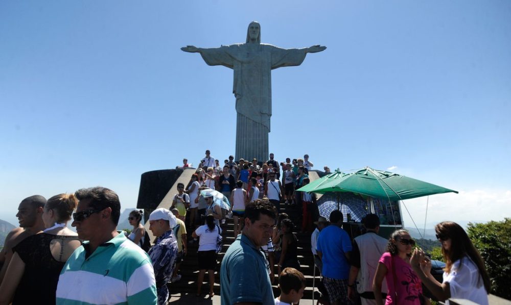 Cristo Redentor transmitirá vigília e contagem regressiva de Ano Novo Cristo Redentor transmitirá vigília e contagem regressiva de Ano Novo