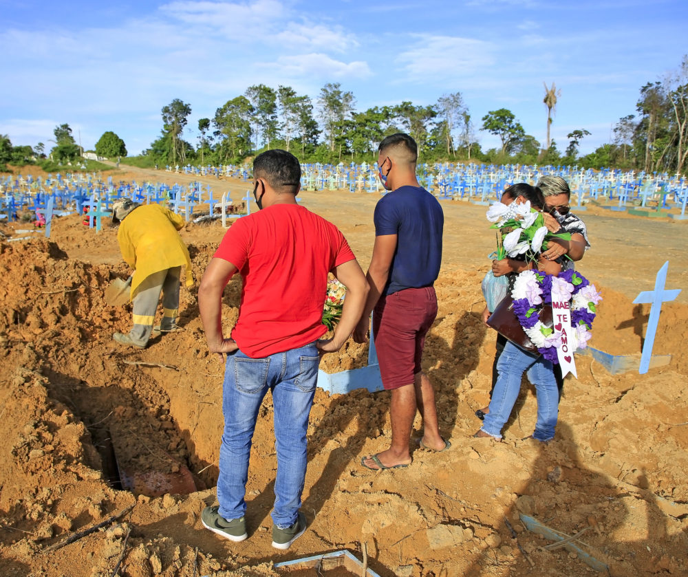 Cemit&eacute;rios de Manaus registram nova alta de sepultamentos em dezembro