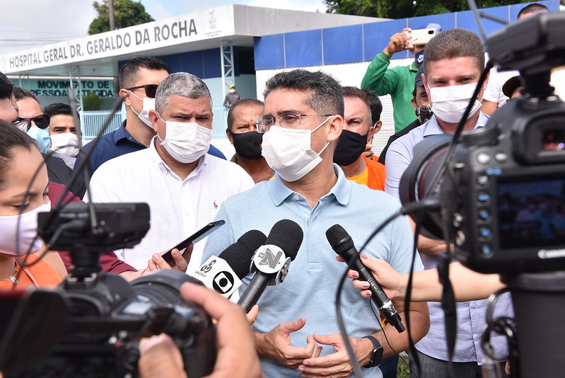 Prefeito David Almeida prepara pacote de medidas para combater a pandemia em Manaus