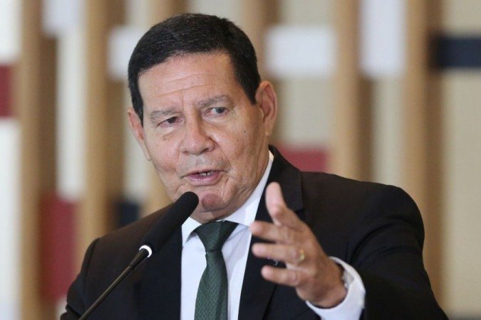 Mour&atilde;o tem alta m&eacute;dica e retorna ao trabalho na segunda-feira