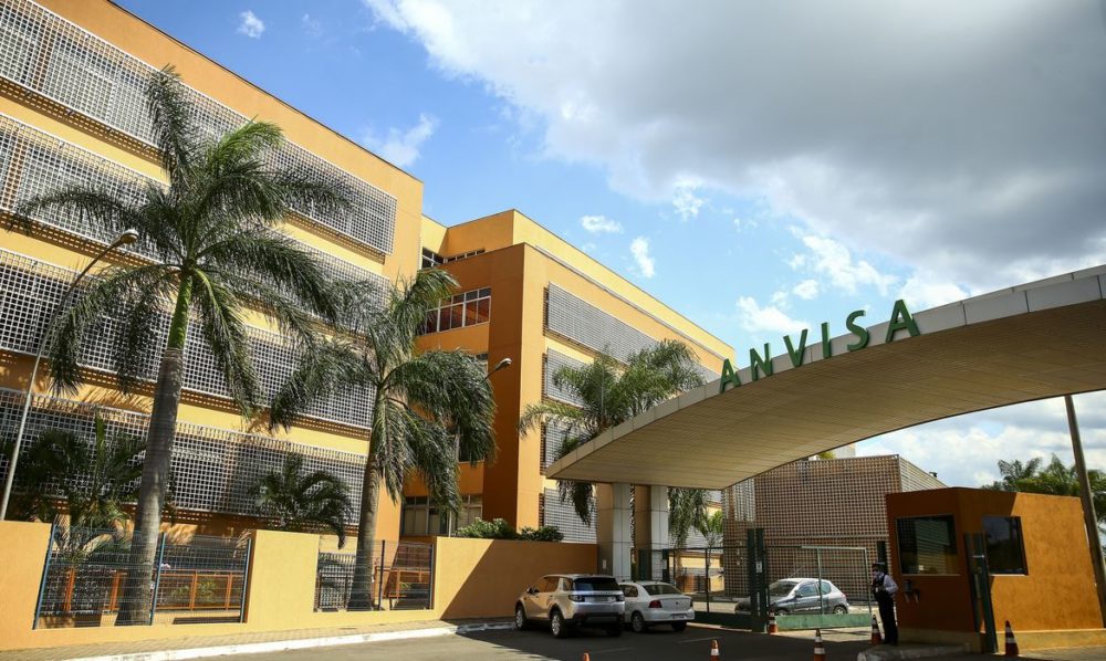 Anvisa atualiza pedidos emergenciais e solicita mais dados ao Butantan