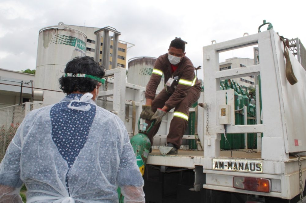 Quatro hospitais públicos recebem abastecimento de 100 cilindros de oxigênio Quatro hospitais públicos recebem abastecimento de 100 cilindros de oxigênio