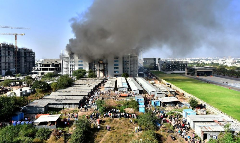 Instituto Serum: não haverá perda de vacinas com incêndio em fábrica Instituto Serum: não haverá perda de vacinas com incêndio em fábrica