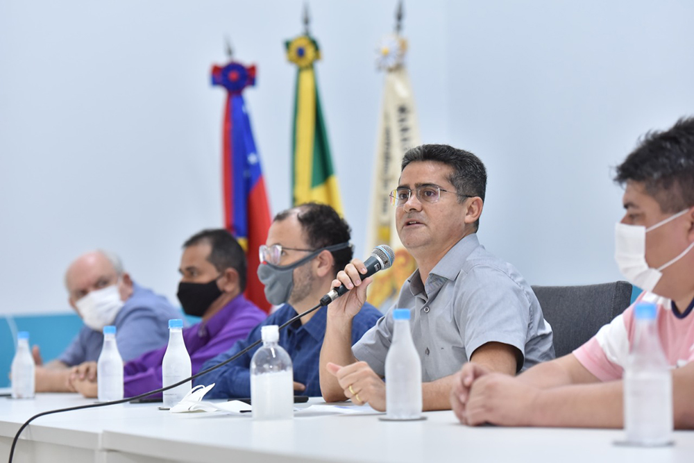 Prefeitura negocia 700 mil vacinas