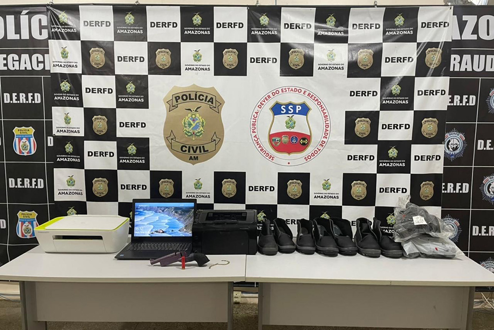 Prisão de receptador leva a polícia a trio que roubou loja de calçados Prisão de receptador leva a polícia a trio que roubou loja de calçados