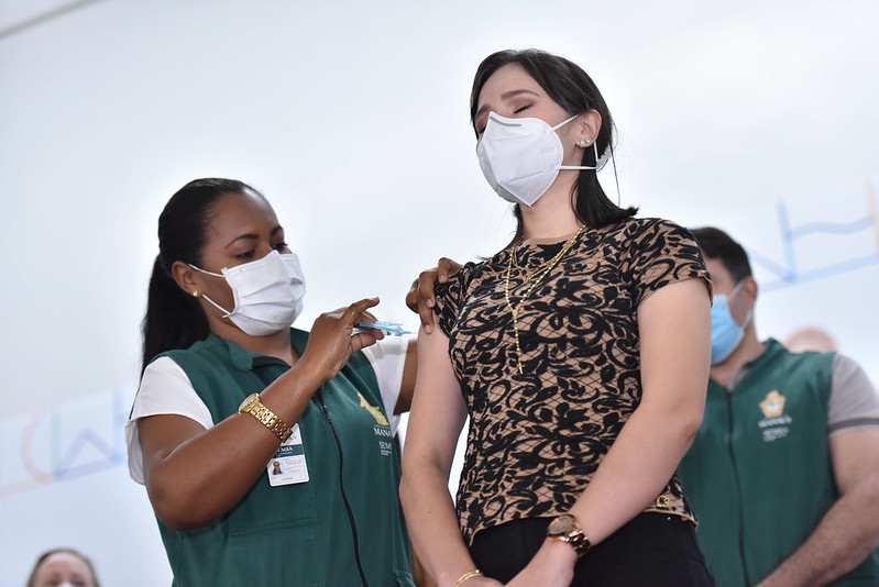Prefeitura de Manaus vacina profissionais de 9 unidades de saúde neste sábado Prefeitura de Manaus vacina profissionais de 9 unidades de saúde neste sábado