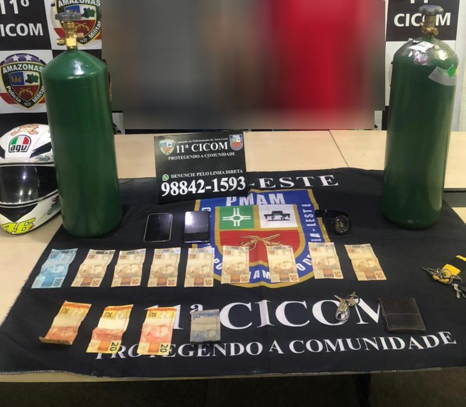 Trio preso pintou extintores de inc&ecirc;ndio como cilindros de oxig&ecirc;nio e tentava vend&ecirc;-los