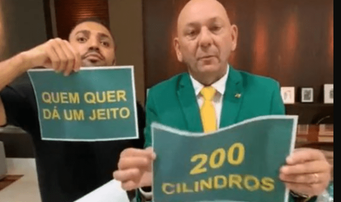 Dono da Havan confirma doa&ccedil;&atilde;o de 200 cilindros de oxig&ecirc;nio para Manaus em v&iacute;deochamada com Tirulipa