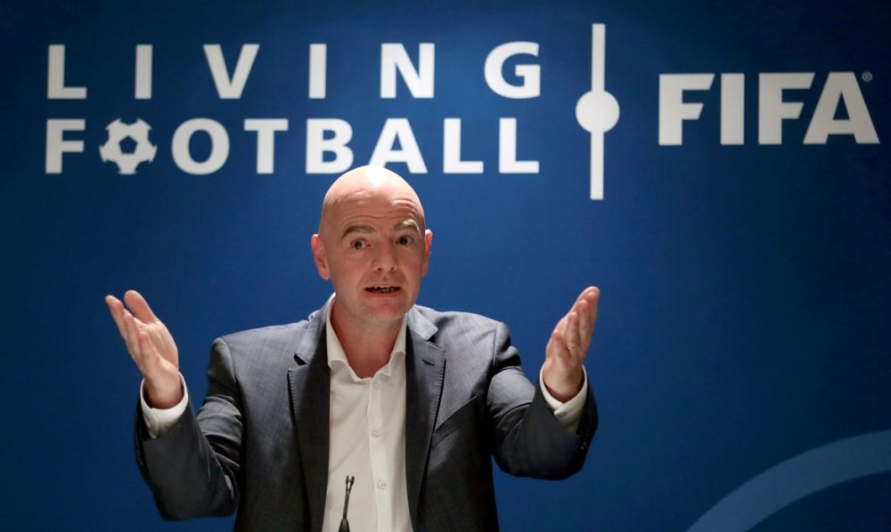 Fifa adere à campanha da OMS por 'acesso justo às vacinas' Fifa adere à campanha da OMS por 'acesso justo às vacinas'