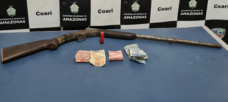 'Pirata de rio' é preso por policiais da Base Arpão com 4 mandados de prisão em aberto 'Pirata de rio' é preso por policiais da Base Arpão com 4 mandados de prisão em aberto