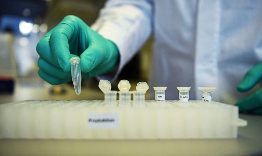 Farmacêuticas GSK e CureVac desenvolvem em conjunto nova vacina Farmacêuticas GSK e CureVac desenvolvem em conjunto nova vacina