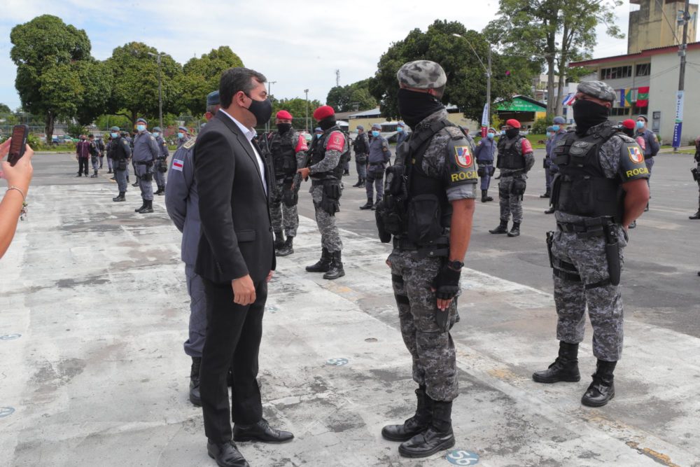 Mais de 1,3 mil policiais militares s&atilde;o promovidos pelo governador