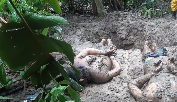 Em cova rasa e com bra&ccedil;o para fora, dois corpos, um deles decapitado, s&atilde;o encontrados atr&aacute;s da Seduc