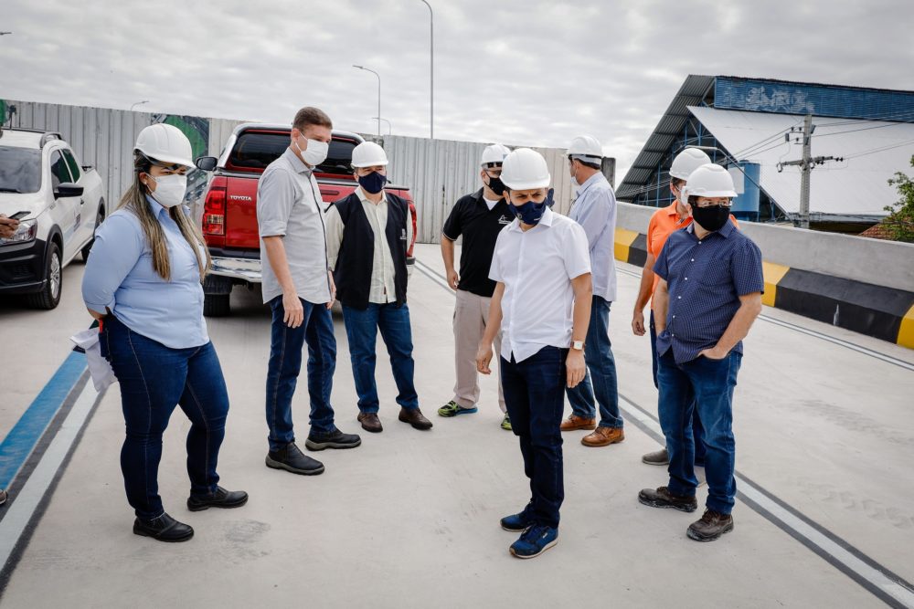 Prefeitura e Crea-AM firmam parceria para garantir qualidade técnica em obras públicas Prefeitura e Crea-AM firmam parceria para garantir qualidade técnica em obras públicas