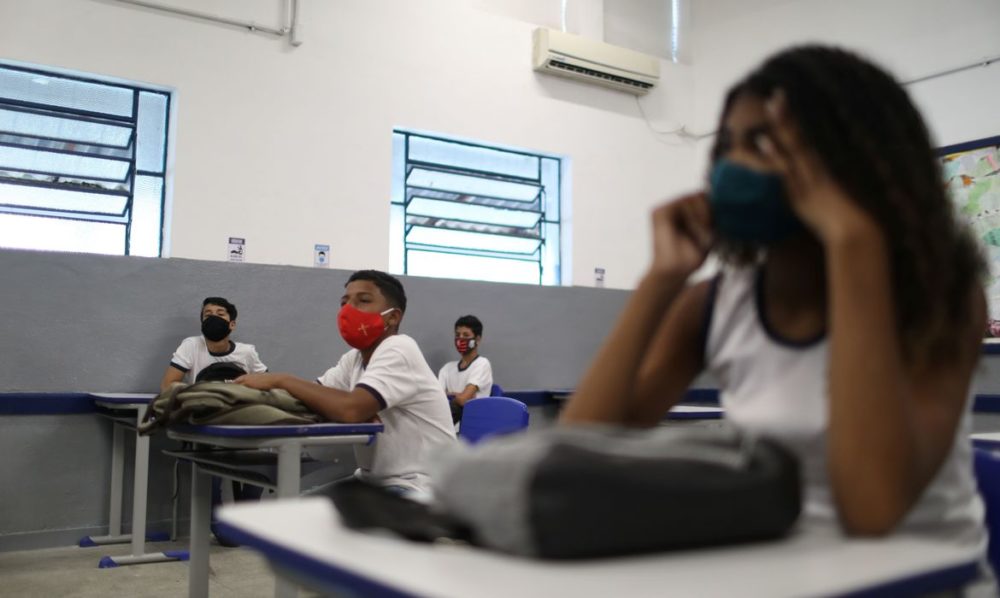 Metade dos pais n&atilde;o confia na seguran&ccedil;a sanit&aacute;ria de escolas p&uacute;blicas