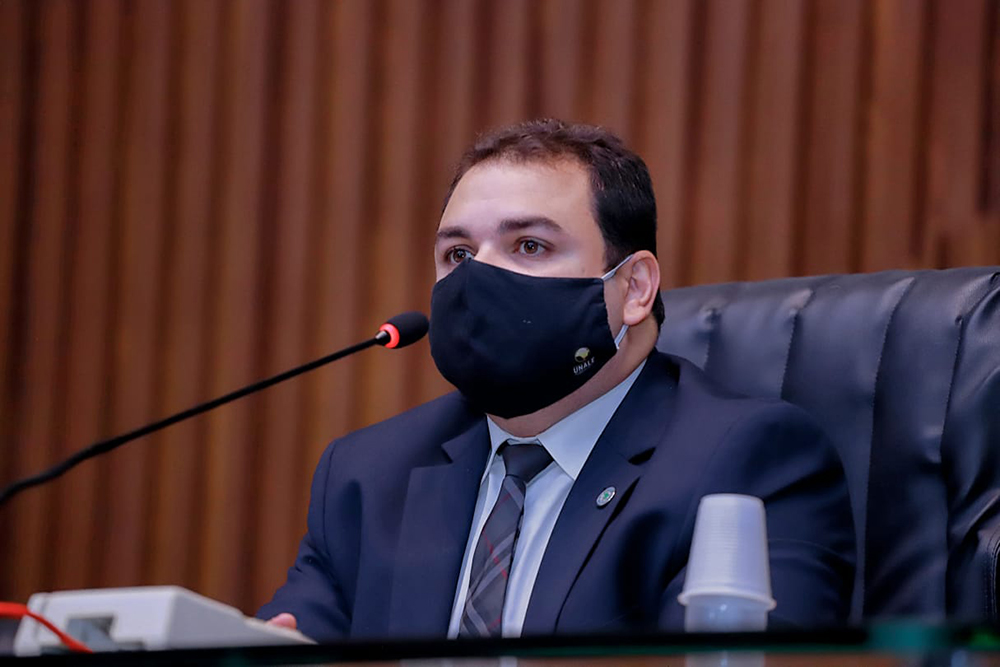 Deputados estaduais Deputados estaduais