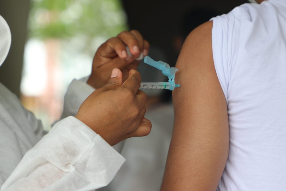 AM aplicou 238.850 doses de vacina até este domingo AM aplicou 238.850 doses de vacina até este domingo