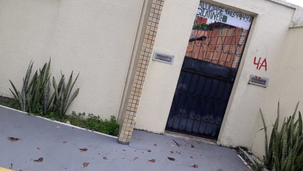 Briga de marido e mulher termina com homem levando tracajá na cabeça no Parque Dez Briga de marido e mulher termina com homem levando tracajá na cabeça no Parque DezBriga de marido e mulher termina com homem levando tracajá na cabeça no Parque Dez