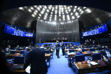 Senado define próximos passos da PEC que prevê fim da escala 6x1