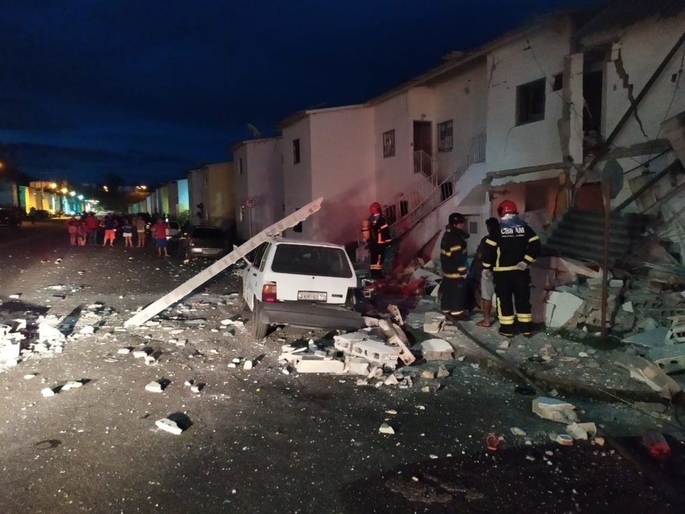 Sobe para cinco número de vítimas de explosão no Verona; 3 são crianças que foram feridas por escombros Sobe para cinco número de vítimas de explosão no Verona; 3 são crianças que foram feridas por escombros