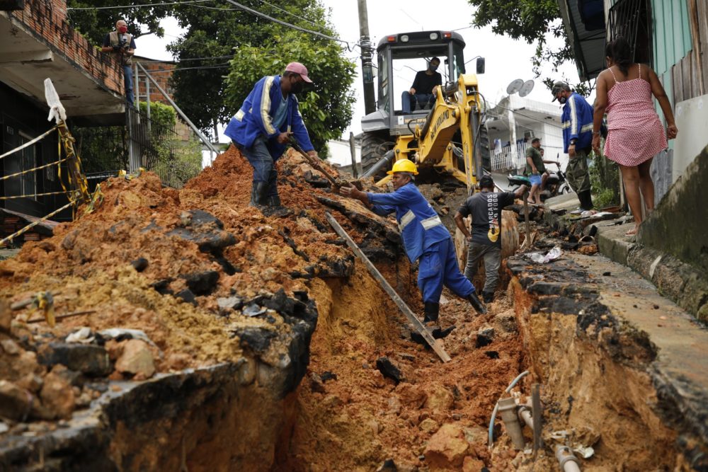 Obras preventivas vão evitar transtornos com as fortes chuvas, diz Prefeitura Obras preventivas vão evitar transtornos com as fortes chuvas, diz Prefeitura