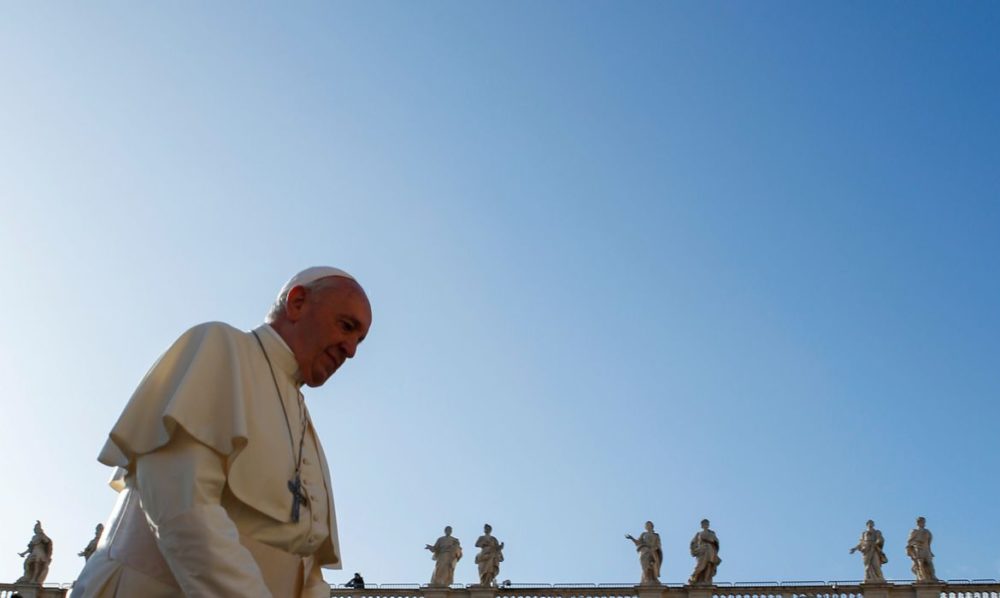 Papa Francisco deixa a It&aacute;lia para visita in&eacute;dita ao Iraque