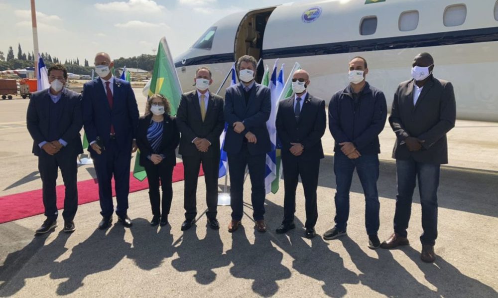 Em Israel, ministro defende parceria tecnol&oacute;gica contra Covid