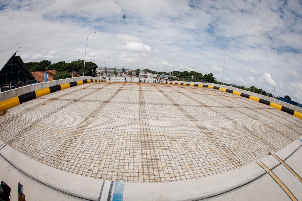 Retomadas nesta segunda, obras do viaduto do Manoa podem ser concluídas em 60 dias Retomadas nesta segunda, obras do viaduto do Manoa podem ser concluídas em 60 dias