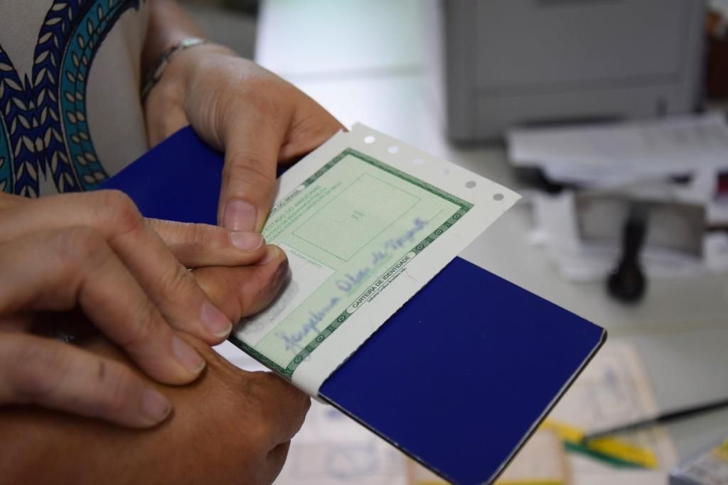 Renovações de RG representaram quase 60% das emissões do documento em 2020 Renovações de RG representaram quase 60% das emissões do documento em 2020