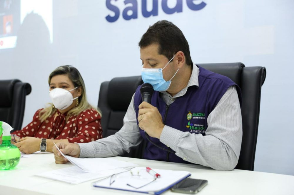 URGENTE Servidores da saúde terão abono salarial, garante governador em negociação URGENTE Servidores da saúde terão abono salarial, garante governador em negociação