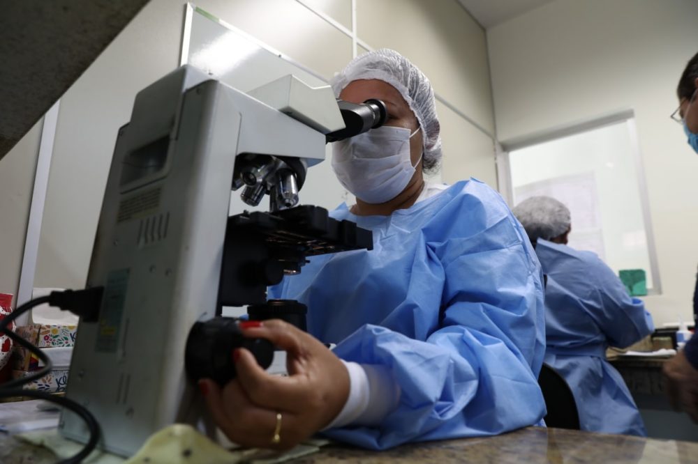 Lacen fortalece rede de laboratórios de tuberculose no interior do Estado Lacen fortalece rede de laboratórios de tuberculose no interior do Estado