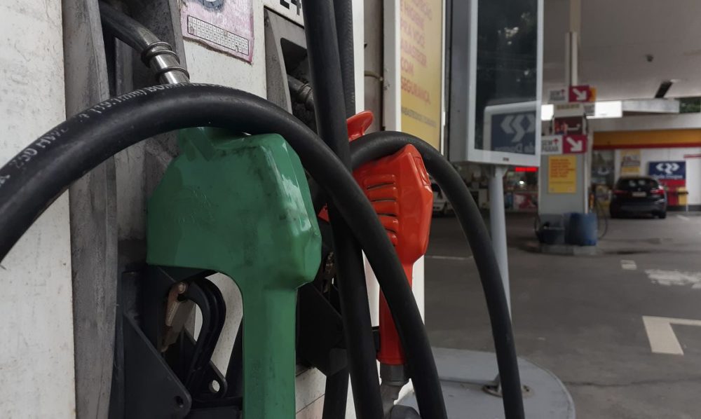 Petrobras reduz preço de gasolina e diesel nas refinarias Petrobras reduz preço de gasolina e diesel nas refinarias