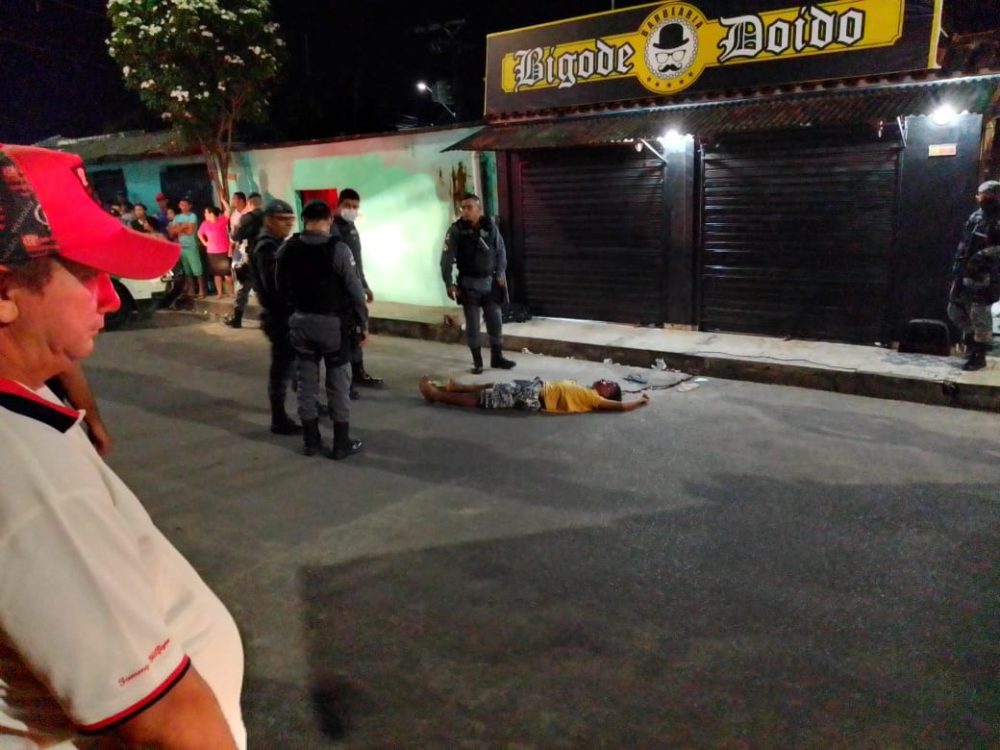 Tiroteio deixa adolescente morto e outras tr&ecirc;s pessoas feridas no Mutir&atilde;o