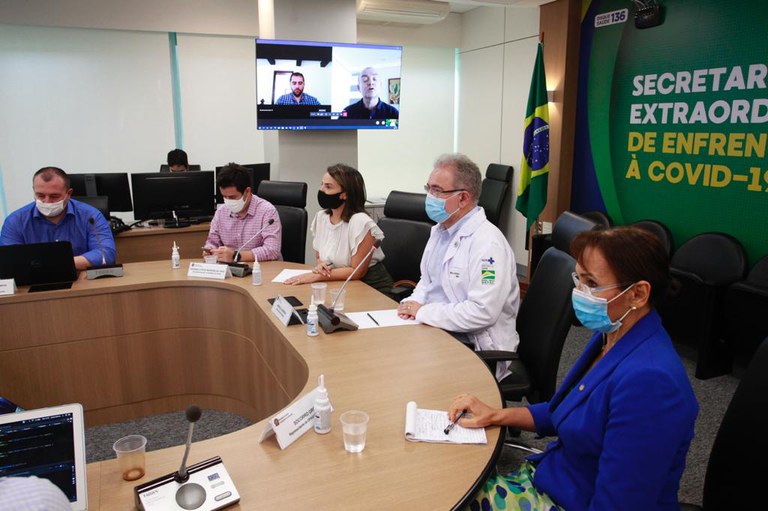 Minist&eacute;rio da Sa&uacute;de, OPAS e OMS trabalham para ampliar produ&ccedil;&atilde;o de vacinas do Brasil