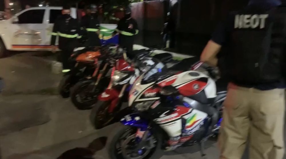 Motociclistas que faziam racha na avenida Brasil perdem CNH e motos são apreendidas Motociclistas que faziam racha na avenida Brasil perdem CNH e motos são apreendidas