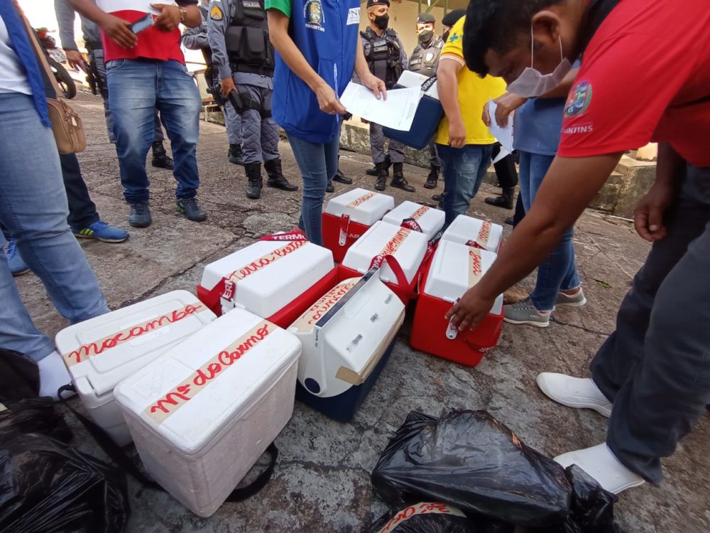 ZONA RURAL: Parintins inicia vacinação contra Covid para faixa de 50 a 59 anos Parintins inicia etapa de vacinação contra Covid na zona rural para 50 a 59 anos